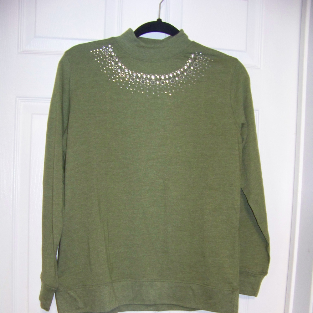 !!! 3 for $25 Sara Morgan green top